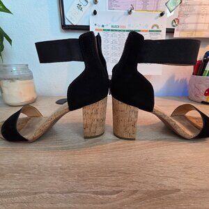 Aerosoles Black heeled sandals with zipper and ankle strap - size 9